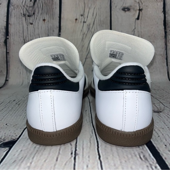 NWT Adidas Samba Classic Sneakers - Picture 6 of 12